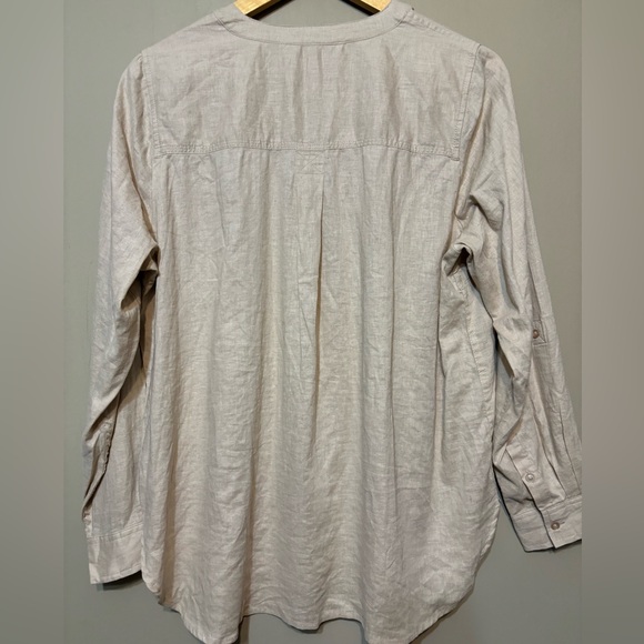 TAHARI Linen Blend Tunic Shirt - Picture 2 of 6